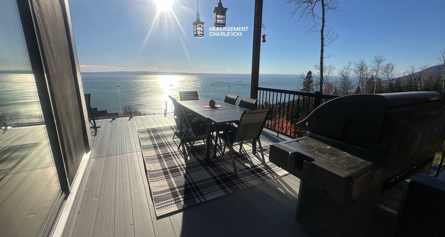 ROC-40 - Chalet neuf avec look contemporain avec vue sur le fleuve !